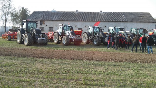 Valtra Demo Show