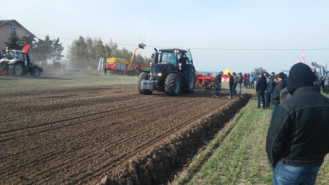 Valtra Demo Show